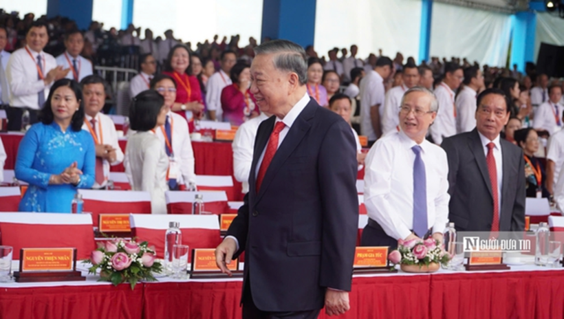 Tổng Bí thư, Chủ tịch nước Tô Lâm dự lễ kỷ niệm 50 năm Ngày Thành phố Sài Gòn - Gia Định vinh dự mang tên Chủ tịch Hồ Chí Minh.