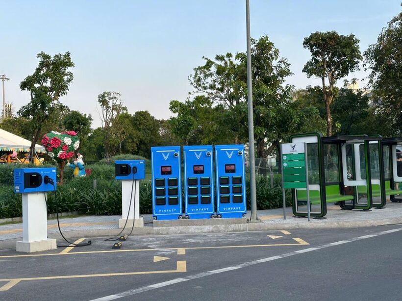 Người dùng xe máy điện VinFast: Đi xa không phải nghĩ nhờ hệ thống tủ đổi pin phủ kín - 1