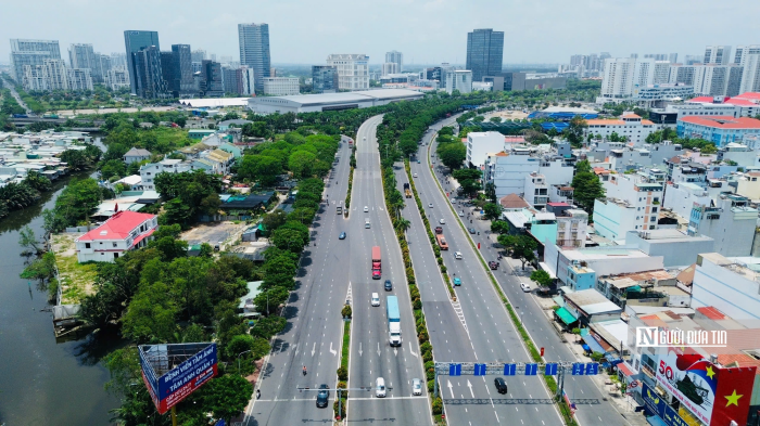Tuyến đường Nguyễn Văn Linh, cửa ngõ phía Nam của TP.HCM.