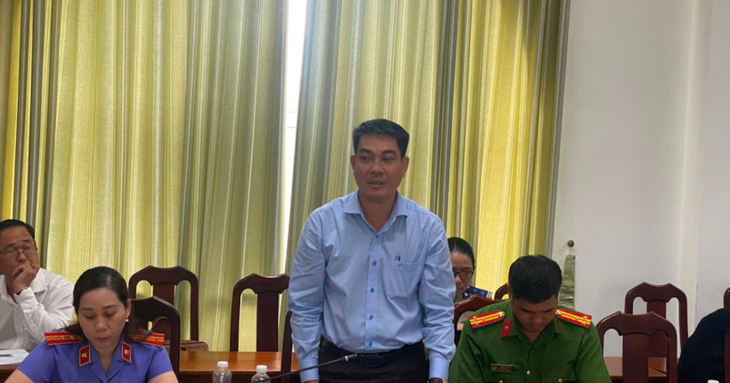 Các đại biểu phát biểu ý kiến.