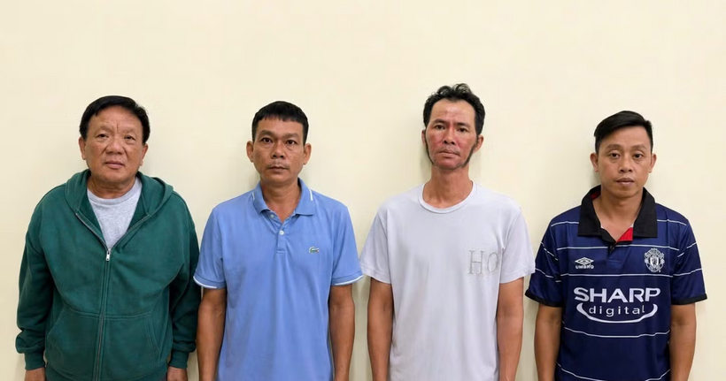 Các đối tượng tại cơ quan Công an. (Ảnh: Công an Sơn La)