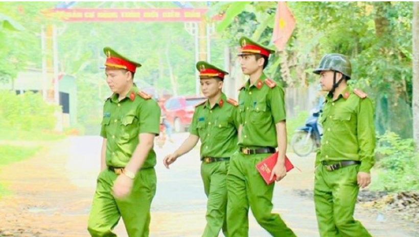 Từ 15/8, Chủ tịch UBND xã, trưởng Công an xã được phạt vi phạm giao thông 37,5 triệu đồng. Ảnh: Công an Hà Tĩnh./ Theo Lao động.