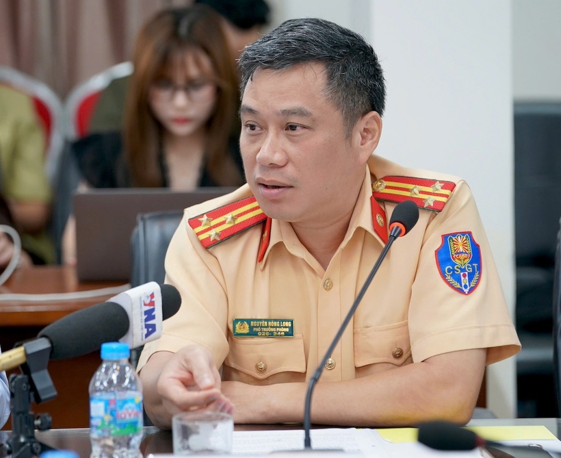 Thượng tá Nguyễn Hồng Long, Phó trưởng Phòng Hướng dẫn tuyên truyền, điều tra, giải quyết tai nạn giao thông, Cục CSGT (Bộ Công an). Ảnh Tạ Hải