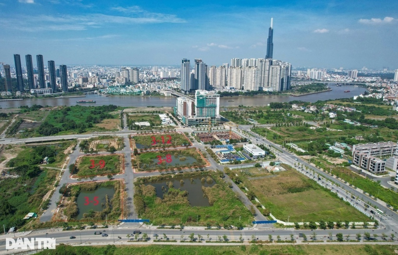 Những lô đất từng được đưa ra đấu giá tại TPHCM (Ảnh: Hữu Khoa).