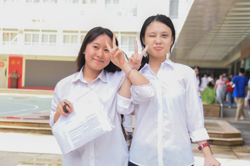 Đổi mới đề thi theo hướng phân hóa là cần thiết, nhưng độ chênh lớn với chương trình đại trà đang tạo ra nhiều trăn trở cho thầy và trò. Ảnh minh họa