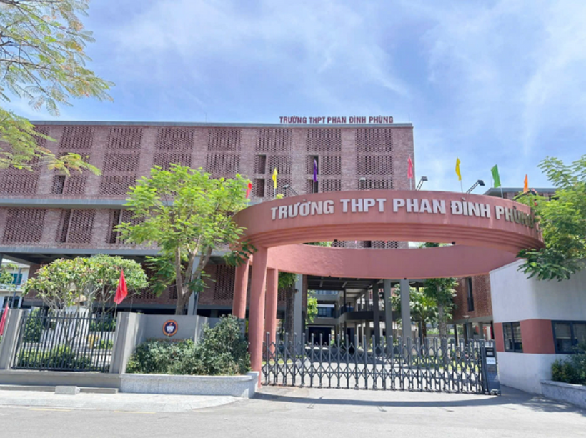 Trường THPT Phan Đình Phùng là trường có có điểm chuẩn cao nhất với 24,50 điểm. Ảnh: T.Lương.