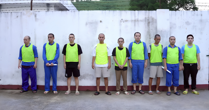 Các đối tượng tại cơ quan công an. (Ảnh: ANLC)
