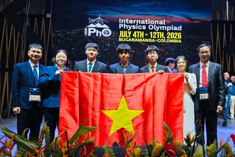 Đoàn học sinh Việt Nam tại IPhO 2026. (Ảnh: Bộ GD&ĐT)