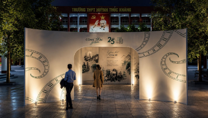 Khi hội khóa trở thành một hành trình trở về tuổi 18 - 5