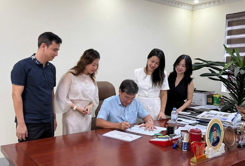 Lãnh đạo nhà trường và Ban tổ chức tại buổi ký duyệt đề án tổ chức lễ kỷ niệm 25 năm K78.