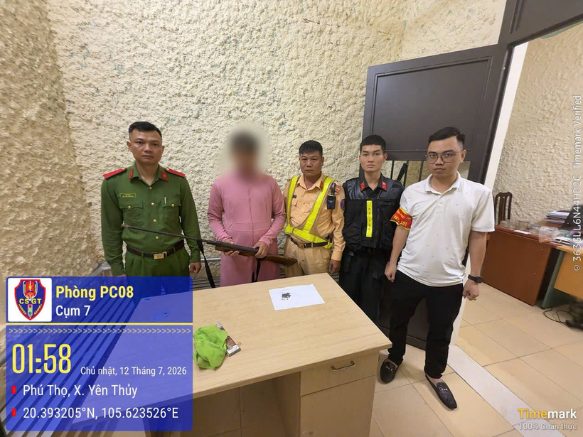 Tổ Công tác 191 kịp thời ngăn chặn nhóm thanh thiếu niên gây rối trật tự công cộng, mang theo súng hơi và đạn chì. Ảnh Công an tỉnh Phú Thọ.