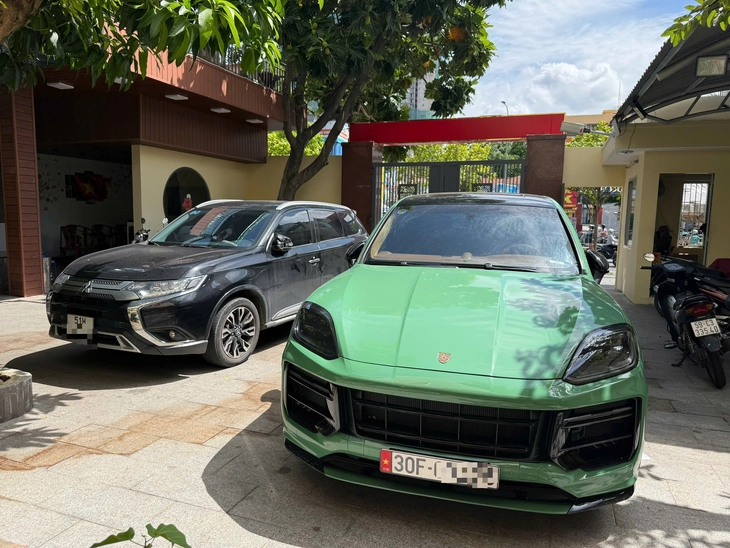 Hai phương tiện liên quan đến sự việc. Ảnh: Công an TP.HCM