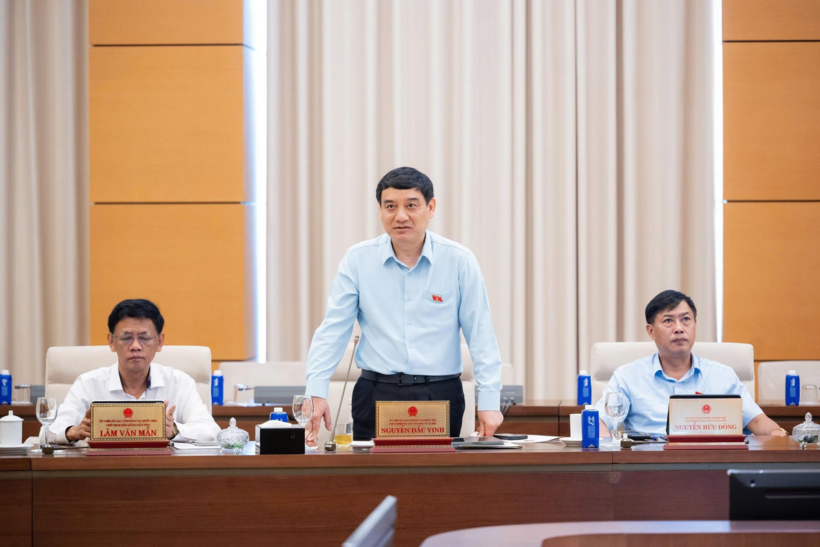 Chủ nhiệm Ủy ban Văn hóa và Xã hội Nguyễn Đắc Vinh. Ảnh: Quochoi.vn