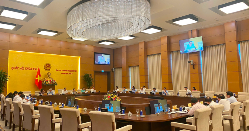 Ủy ban Thường vụ Quốc hội họp thẩm tra dự án Luật sửa đổi, bổ sung một số điều của Luật Trách nhiệm bồi thường của Nhà nước.