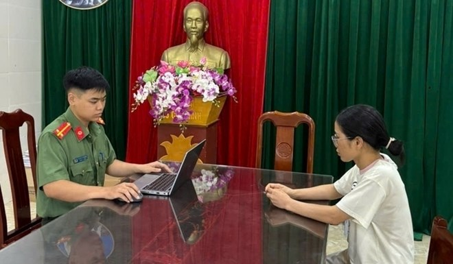 Công an Lạng Sơn bắt tạm giam người phụ nữ dùng bằng sư phạm giả để thi viên chức. Ảnh: Công an Lạng Sơn/ Theo báo Lao động.