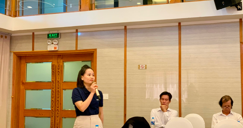 Các đại biểu phát biểu ý kiến tại tọa đàm.