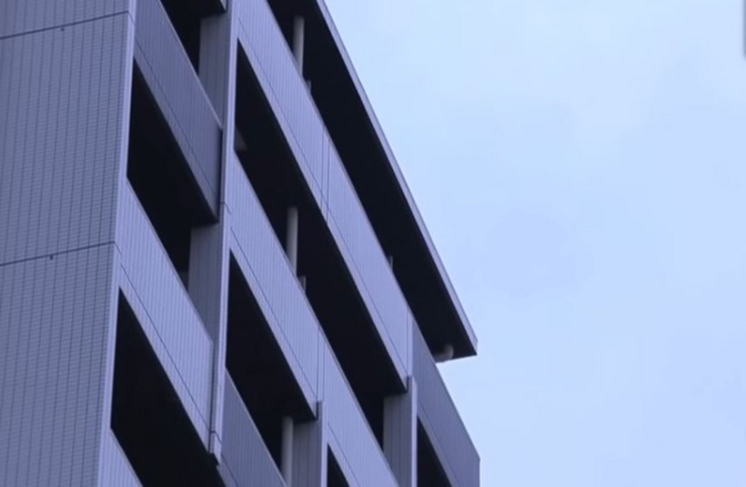 Tòa nhà nơi xảy ra vụ việc. Ảnh cắt từ clip/ANNnewsCH