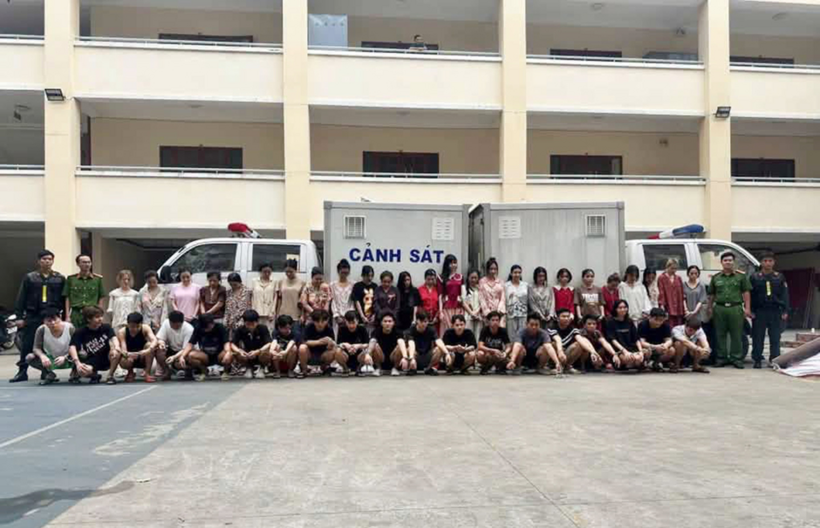Những nghi can trong đường dây bị bắt. (Ảnh: Công an TP.HCM)