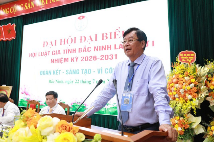 Ông Trần Công Phàn - Phó Bí thư Đảng ủy, Phó Chủ tịch Thường trực Hội Luật gia Việt Nam phát biểu tại Đại hội (Ảnh: Tuyết Mai).