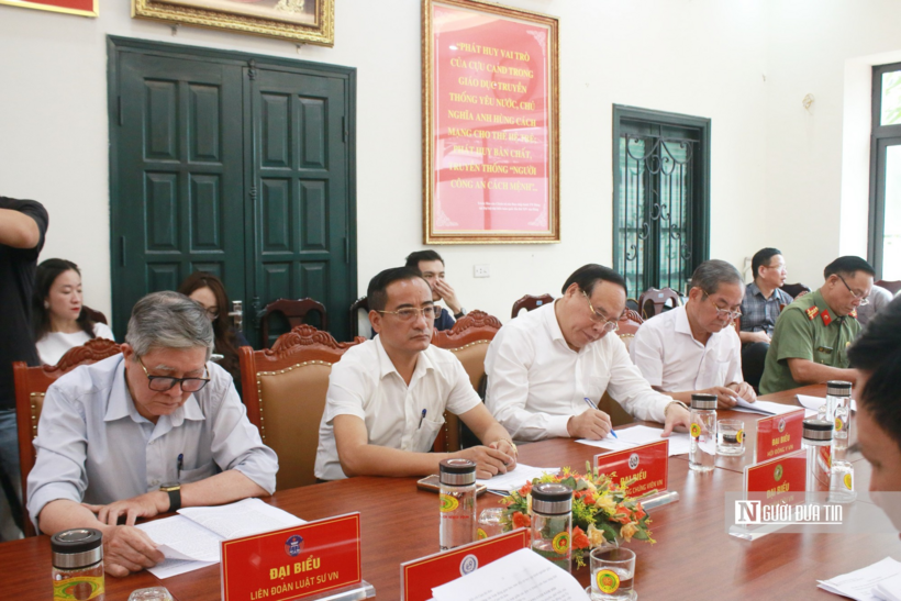 Các đại biểu tham dự hội nghị.