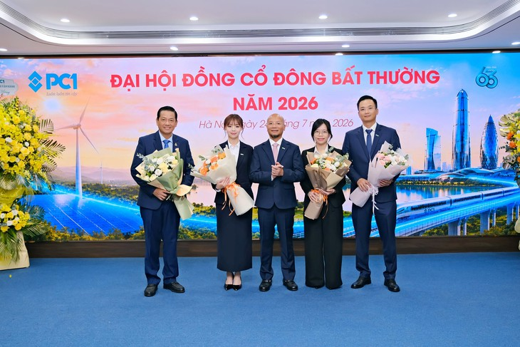 Tại đại hội, các cổ đông đã thông qua việc bầu bổ sung 4 thành viên hội đồng quản trị mới bao gồm: bà Trịnh Khánh Linh, ông Trịnh Tiến Dũng, bà Vũ Thị Minh Nhật và ông Lê Thành Lương - Ảnh: PC1 Group/Tuổi Trẻ