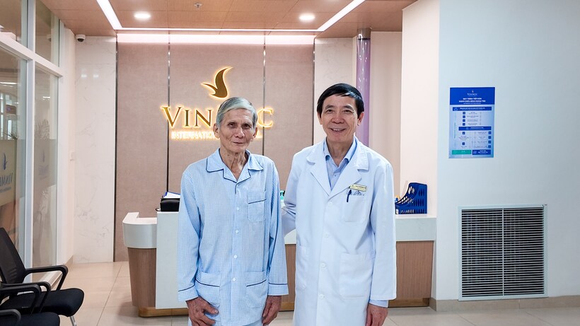 Sau 7 ngày phẫu thuật, bệnh nhân đủ điều kiện xuất viện, khép lại một chặng điều trị quan trọng trong hành trình chiến đấu với ung thư trực tràng.