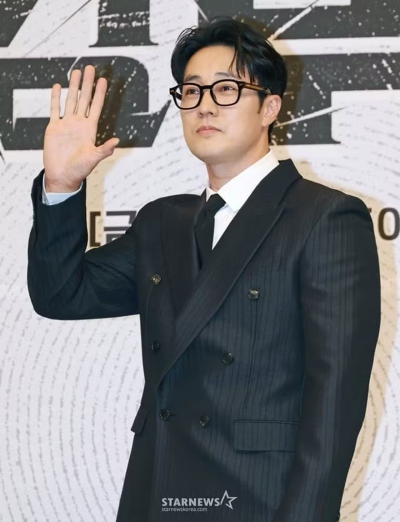Agent Kim Reactivated của So Ji Sub đang gây sốt trên nhiều nền tảng.