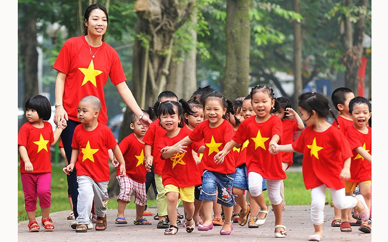 Chính Phủ ban hành Chương trình quốc gia về bảo vệ trẻ em giai đoạn 2026-2030. (Ảnh: Báo Chính Phủ)