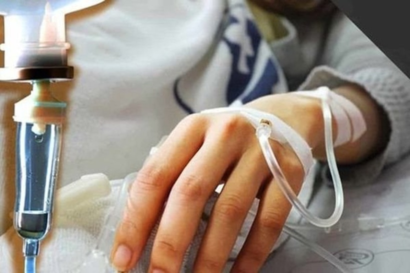 Cô gái ngoài 20 tuổi mắc ung thư dạ dày, bác sĩ cảnh báo sai lầm tai hại khi uống nước. Ảnh minh họa/VietNamnet