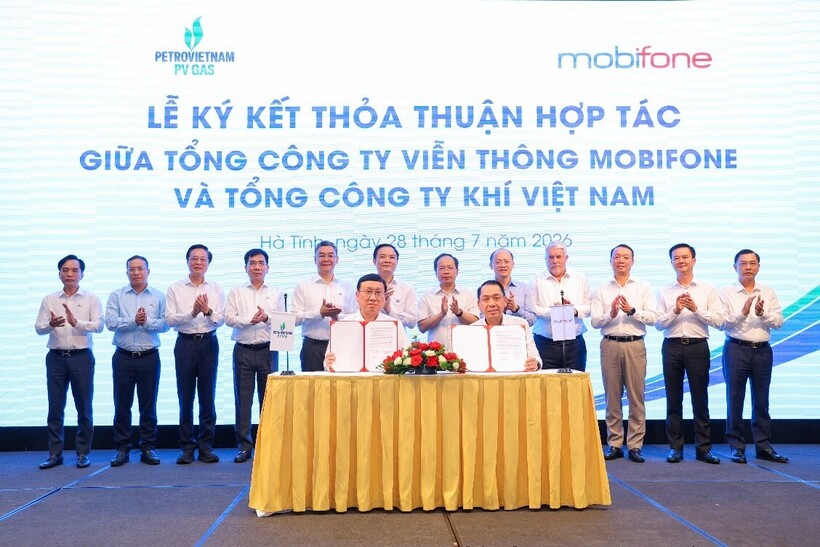 Đại diện PV GAS và MobiFone ký Thỏa thuận hợp tác. Nguồn Pvgas