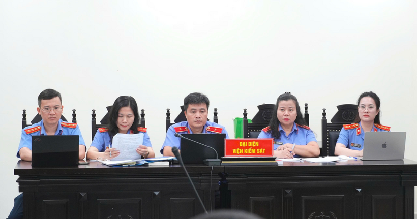 Đại diện VKS tại phiên tòa. (Ảnh: Hồng Nguyên)