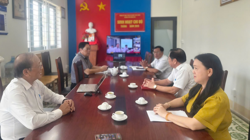 Hội Luật gia TP.Đồng Nai tham dự trực tuyến Hội thảo khoa học "Hoàn thiện thể chế về kinh tế số đáp ứng yêu cầu phát triển đất nước trong kỷ nguyên mới" tại điểm cầu Hội Luật gia TP.Đồng Nai vào ngày 31/7.