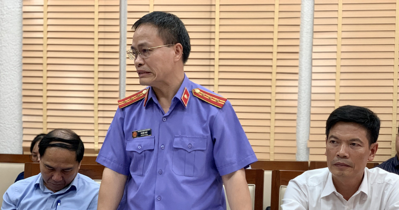 Các đại biểu phát biểu ý kiến tại buổi làm việc. (Ảnh: Bộ Tư pháp)