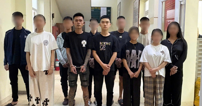 Nhóm đối tượng tại cơ quan công an. (Ảnh: Công an Hà Nội)