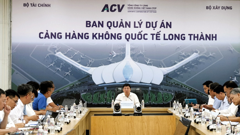 Lãnh đạo ACV làm việc với Ban Quản lý dự án Cảng Hàng không Quốc tế Long Thành. Ảnh: ACV