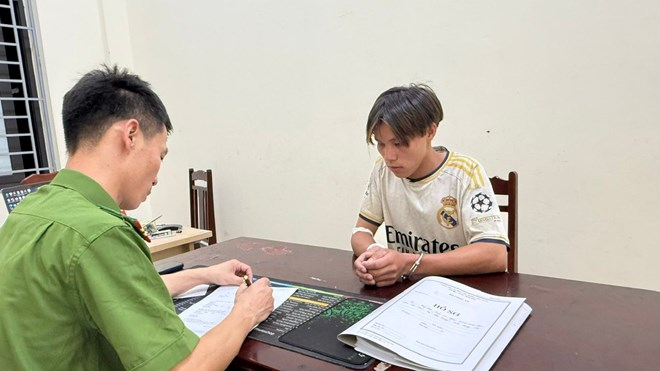 Công an Hưng Yên bắt giữ nghi phạm trong vụ án hiếp dâm người dưới 16 tuổi. Ảnh: Công an tỉnh Hưng Yên/Lao động