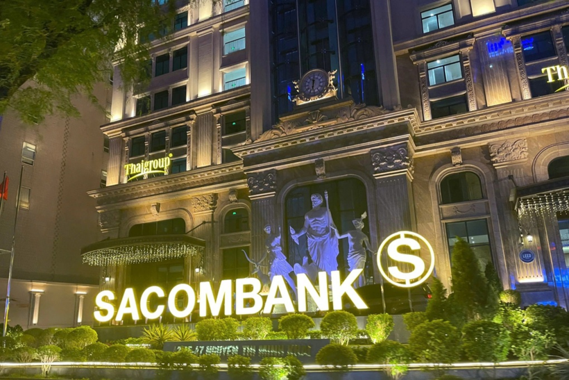 Logo Sacombank ở tòa nhà Thaigroup (Ảnh: Tri Túc)/ Theo báo Dân trí.