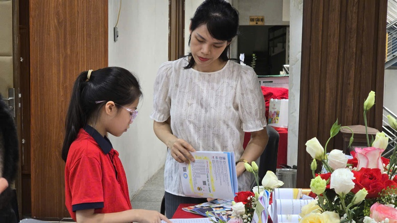 Nhiều địa phương đang triển khai chính sách miễn phí hoặc hỗ trợ sách giáo khoa. Ảnh minh họa: VGP/Thu Trang