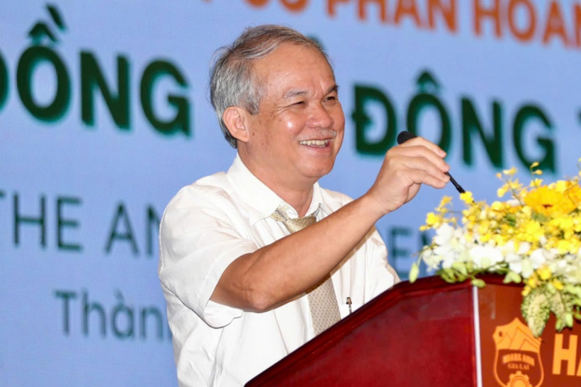 Bầu Đức chia sẻ tại cuộc họp cổ đông (Ảnh: HAGL). / Theo báo Dân trí.