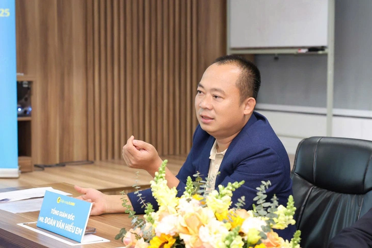 Ông Đoàn Văn Hiểu Em nhận thù lao trở lại và gấp nhiều lần so với trước kia - Ảnh: FBNV/ Theo báo Tuổi trẻ.