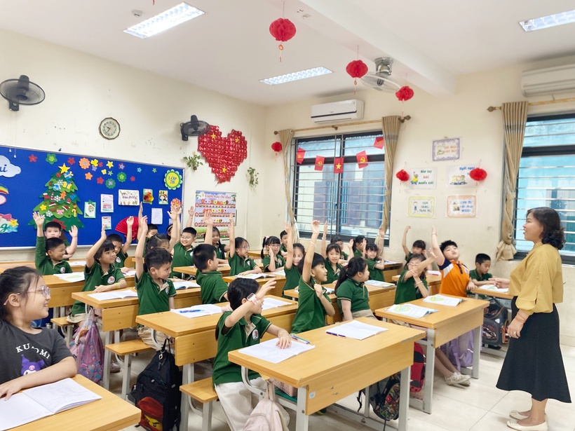 Dự thảo Thông tư tạo cơ chế khuyến khích giáo viên tiếp tục học tập, nâng cao trình độ đào tạo, góp phần nâng cao chất lượng đội ngũ nhà giáo. Ảnh minh họa/Lê Liên