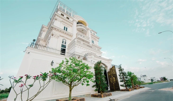 Mặt tiền căn nhà của Lý Nhã Kỳ. Ảnh: Tuổi Trẻ