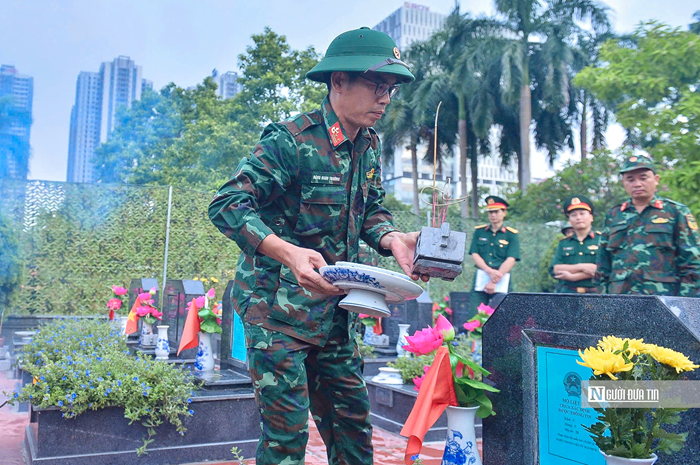 "Chiến dịch 500 ngày đêm đẩy mạnh thực hiện tìm kiếm, quy tập và xác định danh tính hài cốt liệt sĩ" là nhiệm vụ có ý nghĩa chính trị và nhân văn sâu sắc, huy động sự vào cuộc của cả hệ thống chính trị, từ các cấp chính quyền, lực lượng chức năng đến cán bộ quản trang và nhân dân.