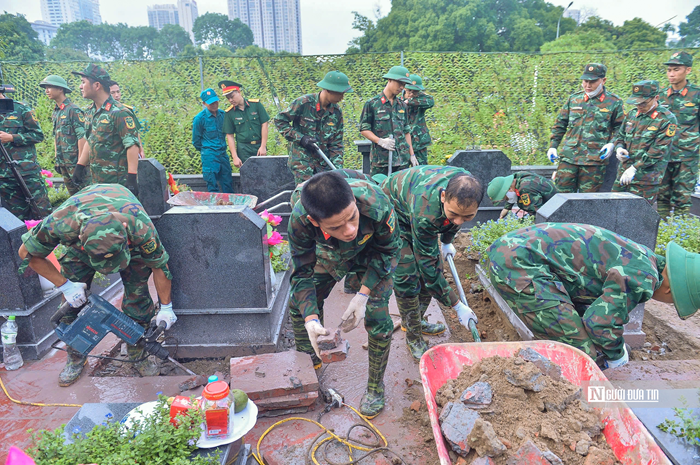 Theo thiếu tướng Nhận, các liệt sĩ tại đây đã được an táng gần 80 năm, Nghĩa trang Mai Dịch cũng đã nhiều lần cải tạo, nâng cấp nên việc đưa hài cốt các liệt sĩ lên sẽ khó khăn hơn so với các nghĩa trang khác. Thời gian các liệt sĩ hy sinh đã lâu nên việc xác định hiện vật làm cơ sở cho lấy mẫu sẽ có những khó khăn. "Với quyết tâm, trách nhiệm, mệnh lệnh từ trái tim, chúng tôi xác định hoàn thành tốt nhiệm vụ lấy mẫu trong thời gian nhanh nhất", Thiếu tướng Đào Văn Nhận khẳng định.