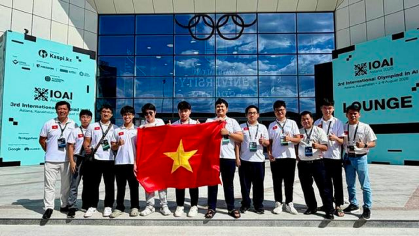 Đội tuyển học sinh Việt Nam tham dự Olympic trí tuệ nhân tạo quốc tế 2026. ẢNH: MOET