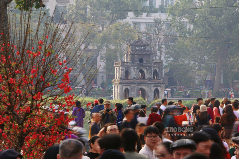 Bộ VHTTDL chọn phương án nghỉ Tết Nguyên đán 2027 dài 7 ngày liên tục. Ảnh: Phương An