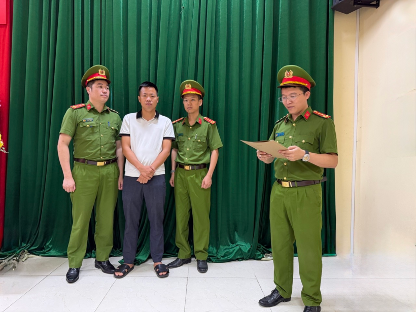 Đối tượng Nguyễn Văn Chung tại cơ quan Công an. Ảnh: Công an tỉnh Phú Thọ