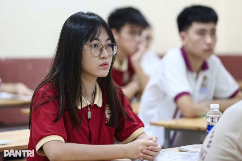 Thí sinh dự thi tốt nghiệp THPT 2026. Ảnh: Nam Anh/Dân trí