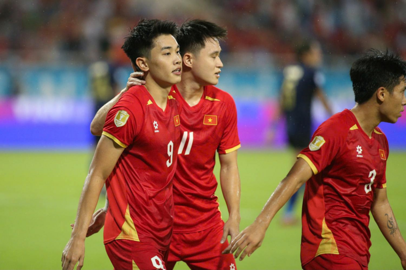 Tuyển Việt Nam sẽ đối đầu Malaysia ở bán kết. Ảnh: SN/VietNamnet