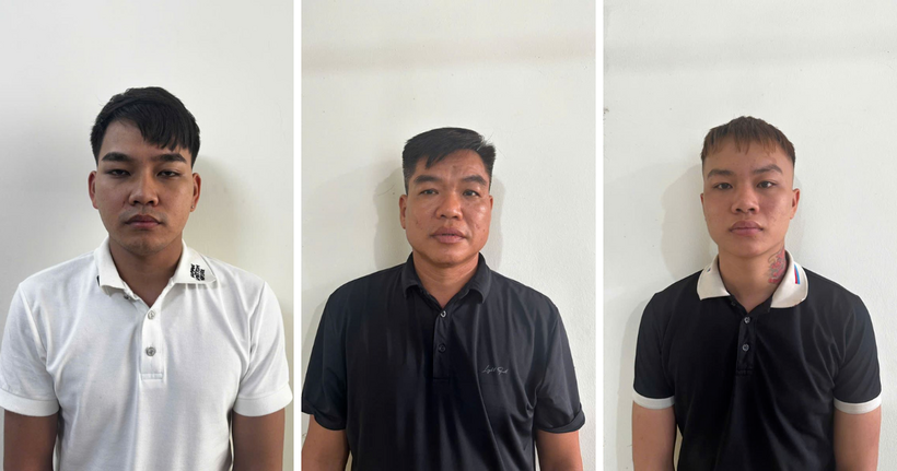 Đối tượng Phạm Minh Đức, Lưu Đức Ngọc và Đỗ Chí Hiếu tại cơ quan công an. (Ảnh: Công an Phú Thọ)